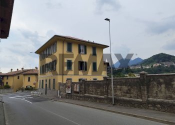 Edificio all\'aperto - Apartment Via Fratelli Calvi
24, Villa d'Almè - photo 3