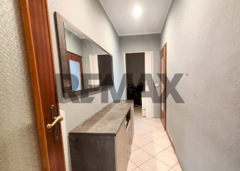 Hall / corridoio - Apartment Via Fratelli Calvi
24, Villa d'Almè - photo 13