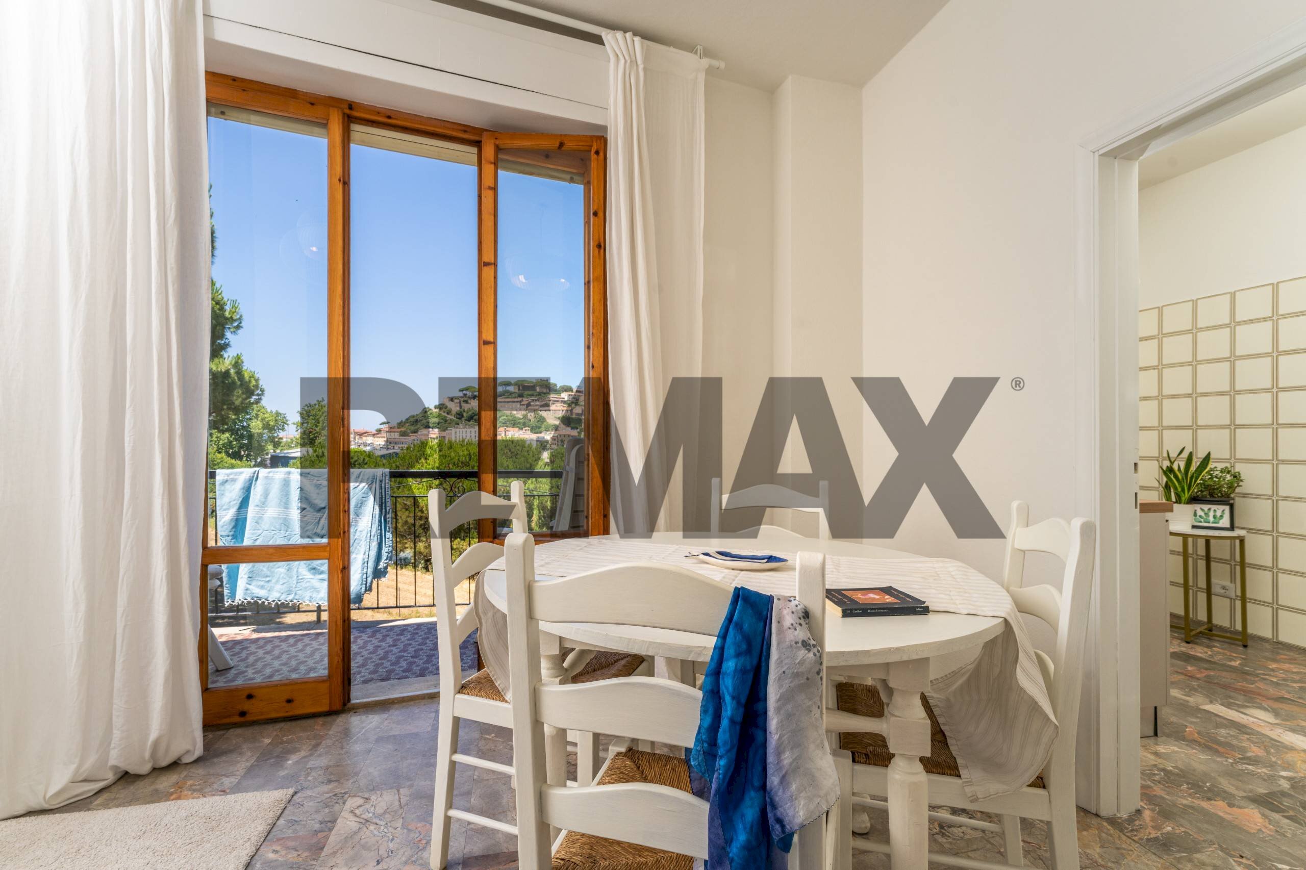 Sala da pranzo - Quadrilocale Via Sicilia
 
1, Castiglione della Pescaia - foto 1