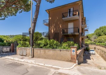 Edificio all\'aperto - Quadrilocale Via Sicilia
 
1, Castiglione della Pescaia - foto 46