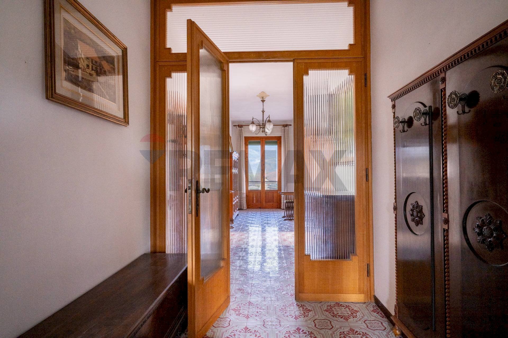 Hall / corridoio - Villa Bifamiliare via toniolo
 
84, San Giuliano Terme - foto 1