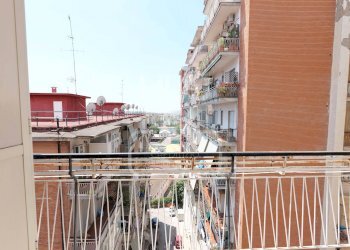 Balcone salone - Quadrilocale Via Terracina
354, Napoli - foto 6