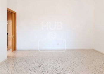 Camera 2 - Quadrilocale Via Terracina
354, Napoli - foto 15