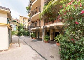 Edificio all\'aperto - Appartamento Via Labeone
6, Milano - foto 3