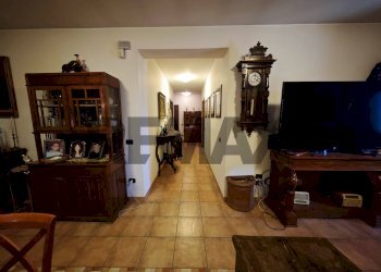 Hall / corridoio - Independent house contrada padula
 
47, San Pietro in Guarano - photo 7