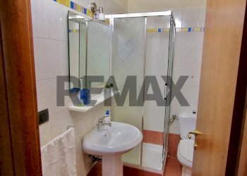 Bagno - Three-room apartment Reggio Calabria
 
41, Cosenza - photo 9