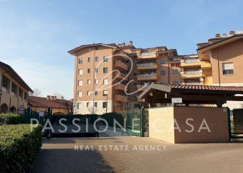 Foto 1 - Box Via Roma
 
23, Segrate - photo 1