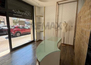 Hall / corridoio - Commercial Premises via Riccardo di San Germano
56, Cassino - photo 5