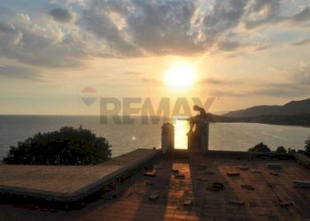 Vista dell\'acqua - Villa Via le Scissure
 
snc, Gaeta - photo 3