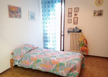 Camera / camera da letto - Independent house via Torre, Pombia - photo 39