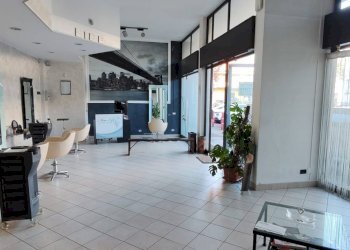Terrazza - Commercial Premises Via Passo Resia, Gallarate - photo 4