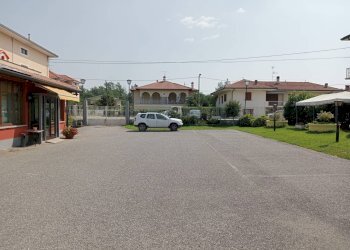Edificio all\'aperto - Commercial Premises Località Molino Nuovo, Fontaneto d'Agogna - photo 11