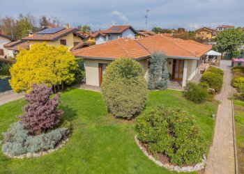 Giardino - Semi-detached house via monterosa
 
23, Pombia - photo 1