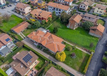 Posizione della mappa - Semi-detached house via monterosa
 
23, Pombia - photo 96