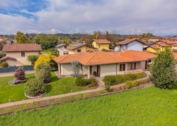 Casa all\'aperto - Semi-detached house via monterosa
 
23, Pombia - photo 101