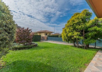Giardino - Semi-detached house via monterosa
 
23, Pombia - photo 115