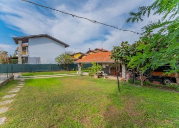 Giardino - Semi-detached house via monterosa
 
23, Pombia - photo 118