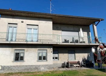 Casa all\'aperto - Independent house Via Masera, Oleggio Castello - photo 3