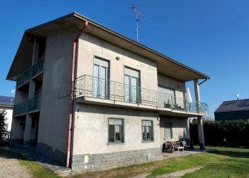 Casa all\'aperto - Independent house Via Masera, Oleggio Castello - photo 5