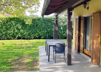 Giardino - Casa indipendente Via De Medici, Bellinzago Novarese - foto 3