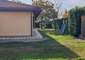 Giardino - Casa indipendente Via De Medici, Bellinzago Novarese - foto 9