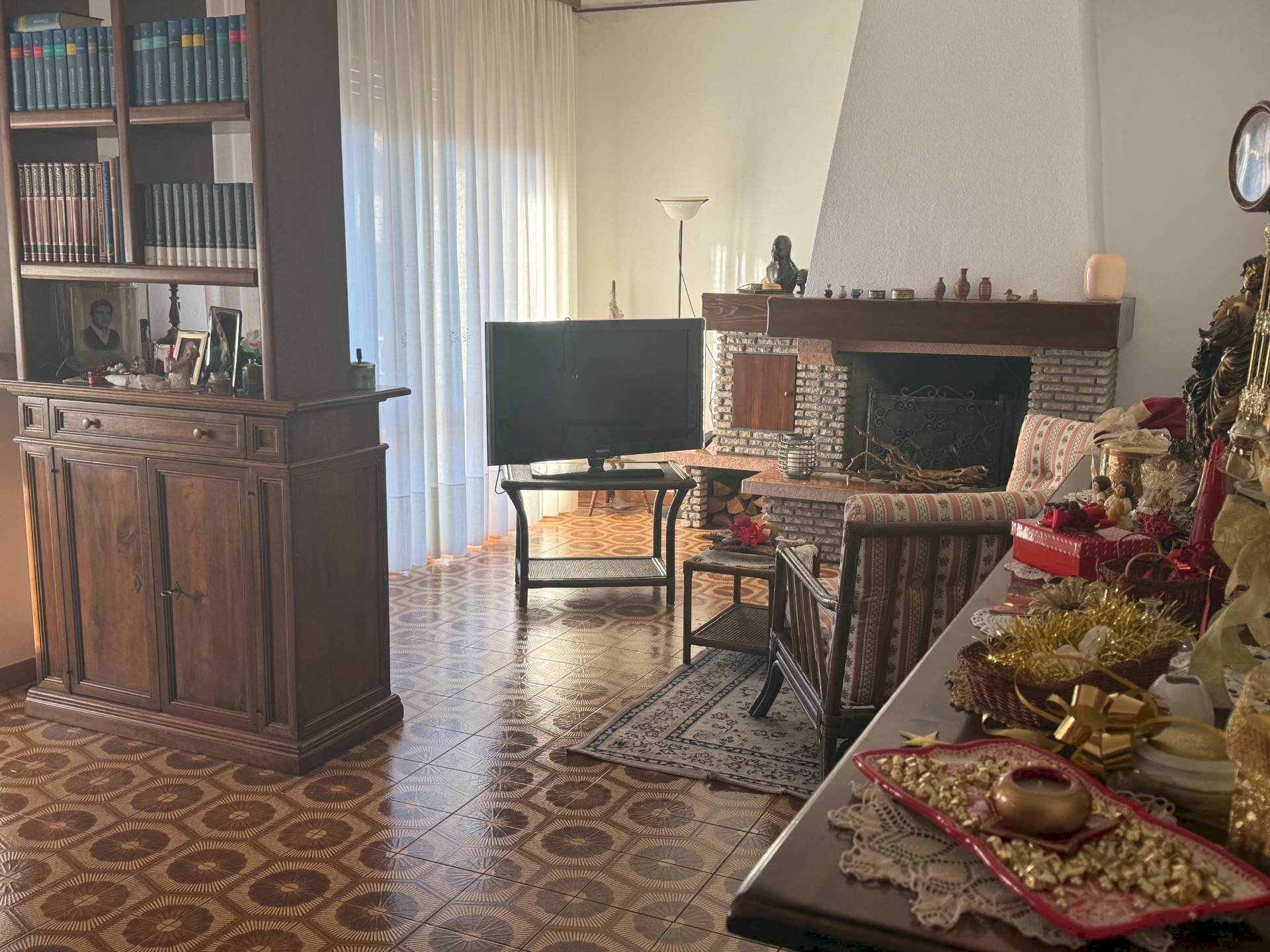 Soggiorno - Villa via Manzoni
 
19, Brebbia - photo 1