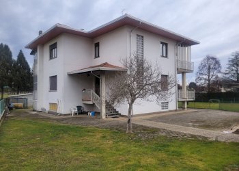 Casa all\'aperto - Villa Via Giuseppe Garibaldi
 
11, Gargallo - photo 1