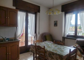 Sala da pranzo - Villa Via Giuseppe Garibaldi
 
11, Gargallo - photo 21