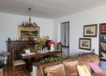 Sala da pranzo - Villa VIA CARLO PALMARO
 
1, Greggio - photo 19