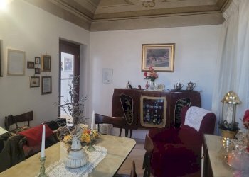 Sala da pranzo - Villa VIA CARLO PALMARO
 
1, Greggio - photo 23