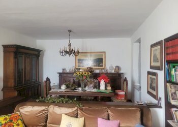 Soggiorno - Villa VIA CARLO PALMARO
 
1, Greggio - photo 24