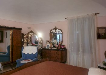 Camera / camera da letto - Villa VIA CARLO PALMARO
 
1, Greggio - photo 29