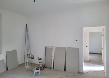 Stanza vuota - Villa via San Francesco D'Assisi
 
18, Cantù - photo 37