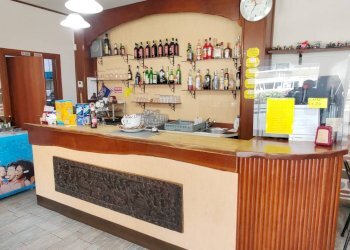Cucina - Attività Commerciale Via Magenta, Busto Arsizio - foto 7