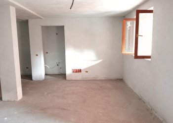 Stanza vuota - Villa a Schiera Poggio Radioso, Nebbiuno - foto 27
