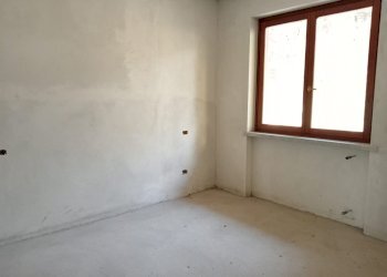 Stanza vuota - Villa a Schiera Poggio Radioso, Nebbiuno - foto 32