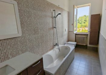 Bagno - Three-room apartment VIA SAN ROCCO
 
53, Vergiate - photo 21