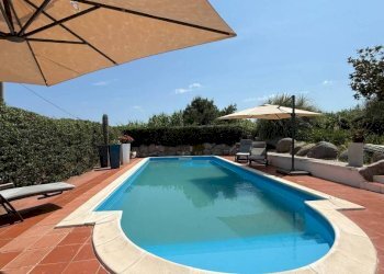 Piscina - Villa via Paolo Borsellino, Zambrone - foto 1