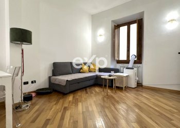 Four-room apartment Via del Ponte all'Asse, Firenze (neighborhood Santa Maria Novella) - photo 3