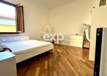 Four-room apartment Via del Ponte all'Asse, Firenze (neighborhood Santa Maria Novella) - photo 12
