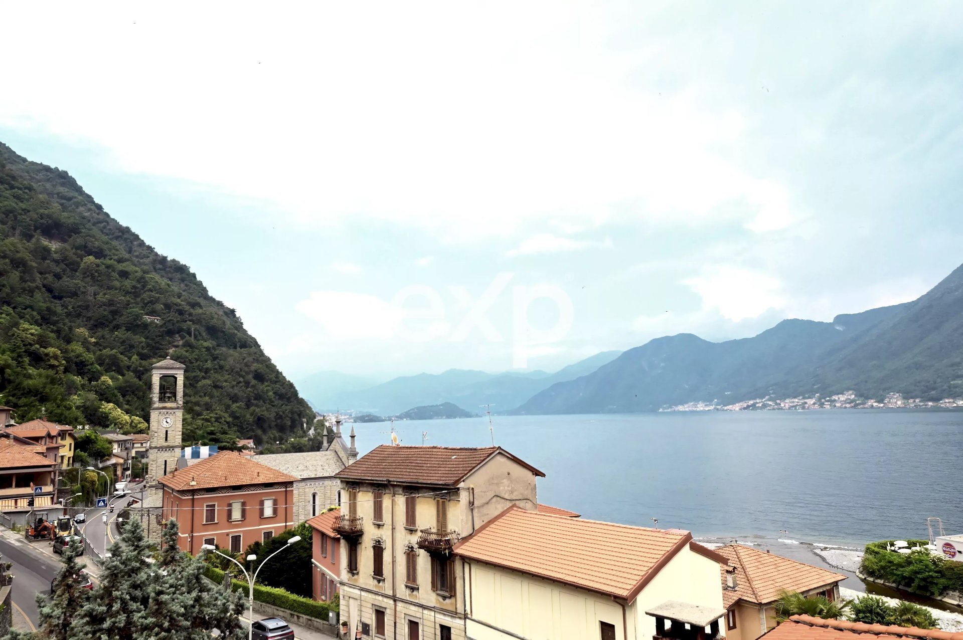 Three-room apartment Via Cacciatori delle Alpi, Argegno - photo 3