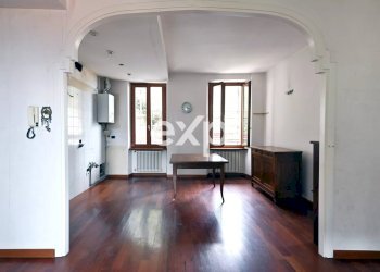 Three-room apartment Via Cacciatori delle Alpi, Argegno - photo 2