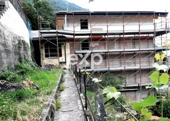 Three-room apartment Via Cacciatori delle Alpi, Argegno - photo 12