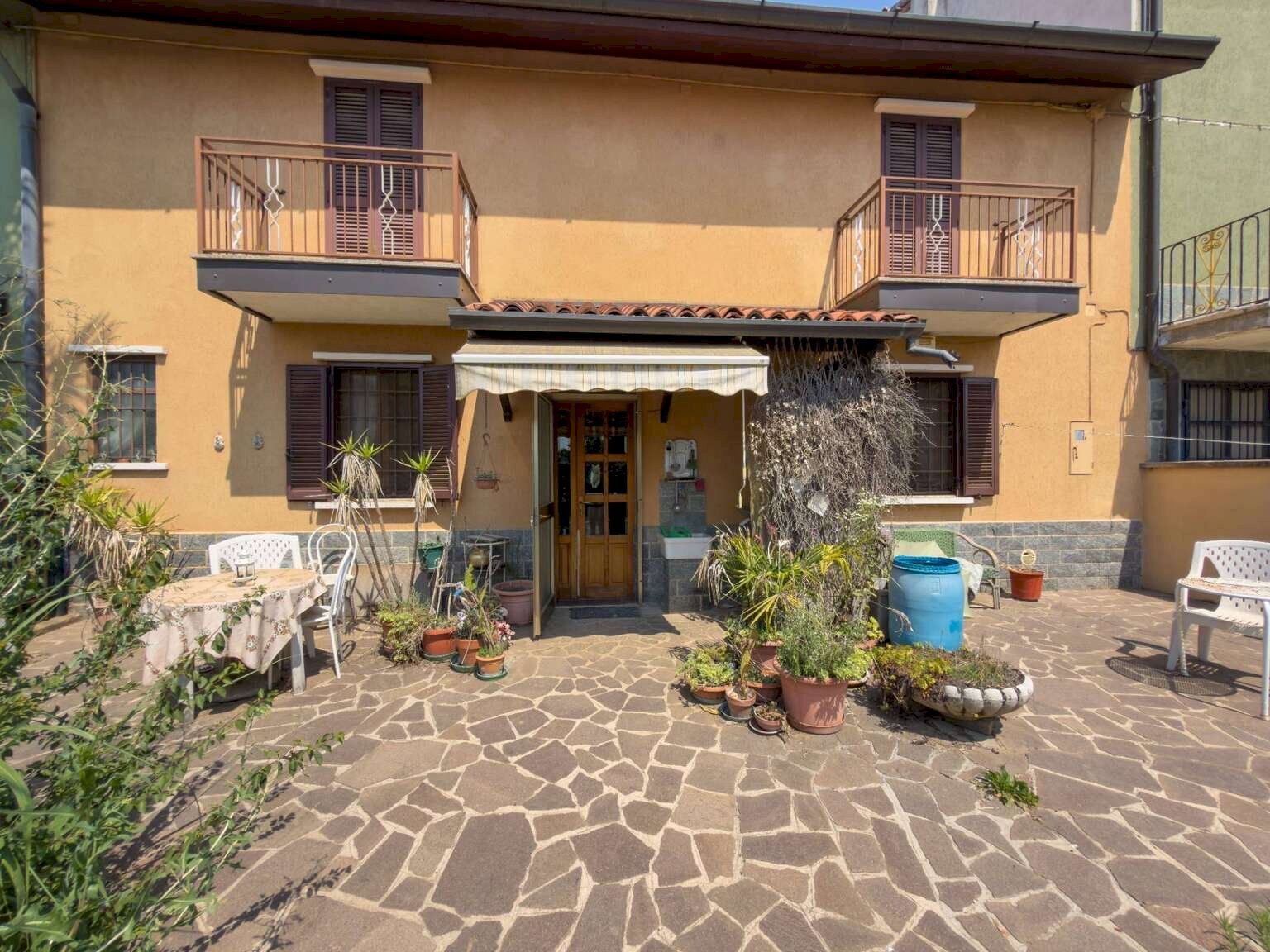 Independent house Usmate Velate - photo 1