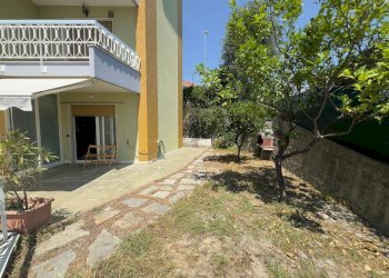 Three-room apartment Sanremo - photo 13