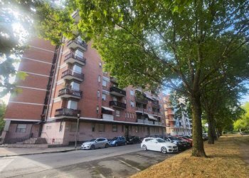 Bilocale Torino (zona Mirafiori Nord) - foto 1