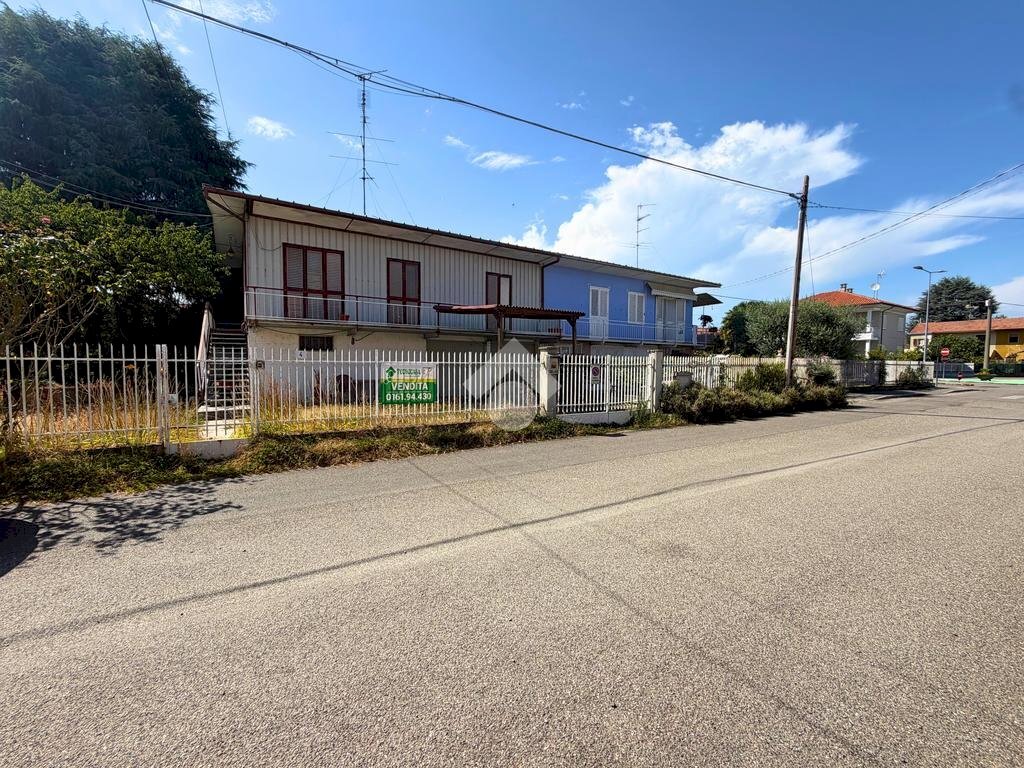 Semi-detached house Via Caboto, Santhià - photo 1