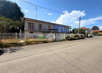Semi-detached house Via Caboto, Santhià - photo 1