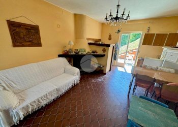 Casa indipendente Varese FRAZIONE COMUNEGLIA n. 2C Piano T, Varese Ligure - foto 12