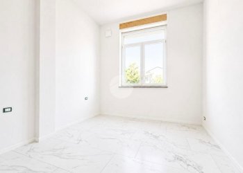 Four-room apartment Via Macedonia, Collegno - photo 11